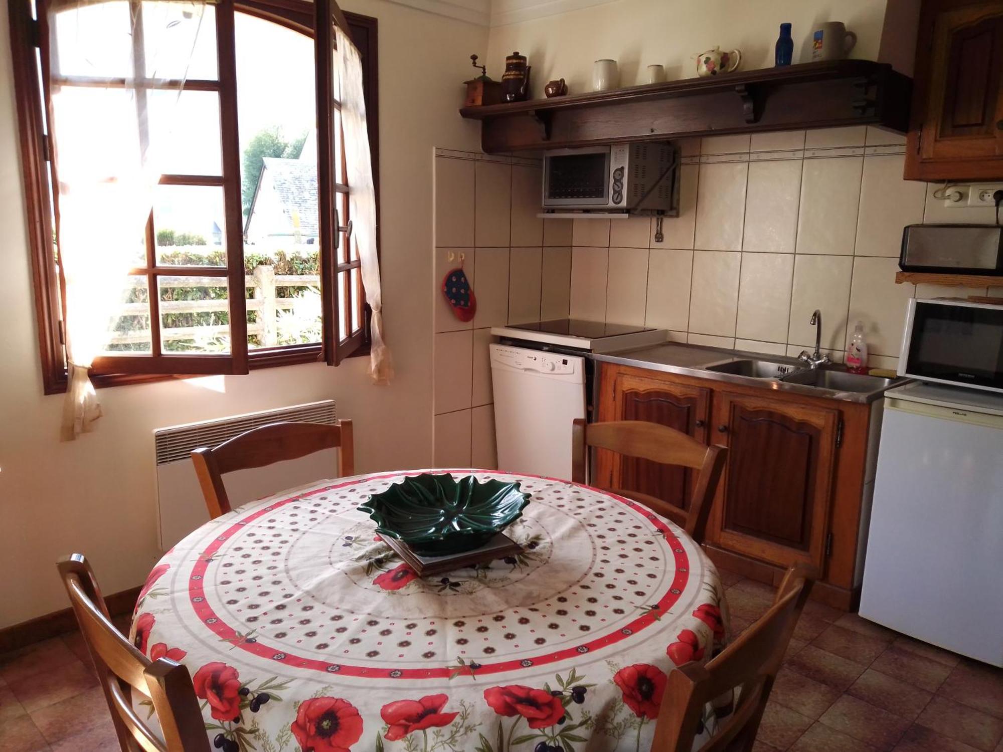 Appartement Rez De Jardin Luz-Saint-Sauveur Eksteriør bilde